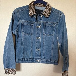 No Boundaries Denim Jacket with Leopard Print Details M 7/8